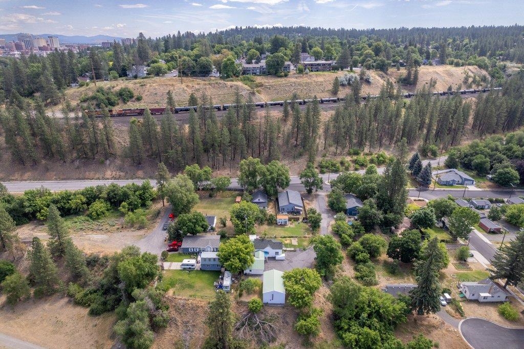2218 West Tenth Avenue Spokane, WA 99224 - Photo 5 of 36