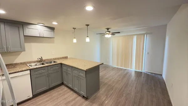 $1,000 | 4418 North 53rd Lane, Unit 2, Phoenix, AZ 85031
