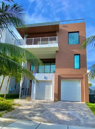 $10,000 | 348 Balboa Street, Hollywood, FL 33019