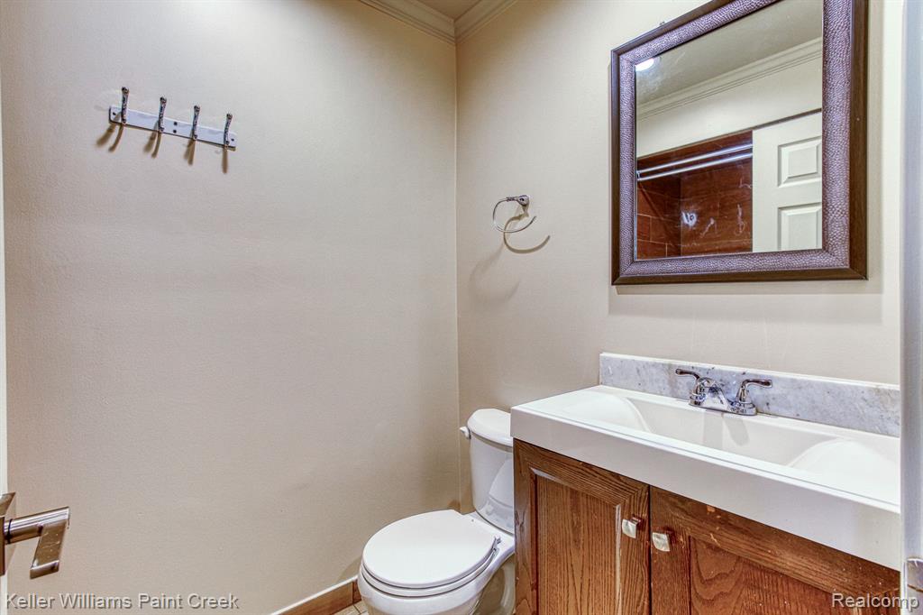 784 Oak Brook Ridge Drive Rochester Hills, MI 48307 - Photo 15 of 23
