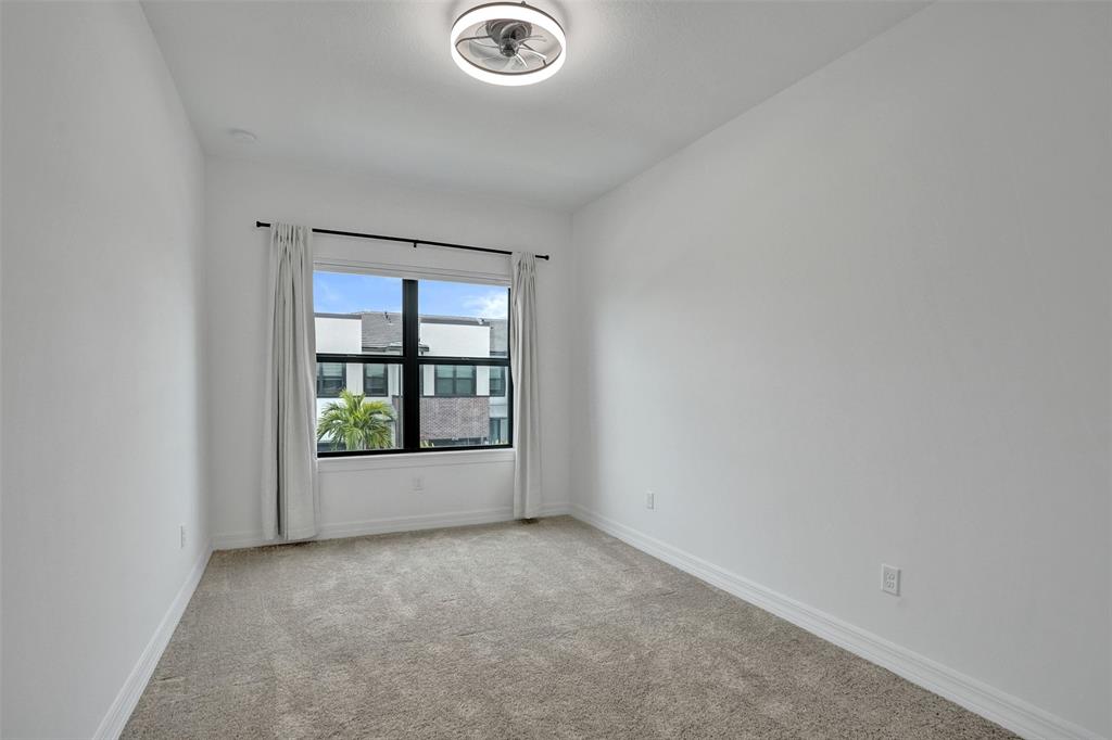 8355 Northwest 7th Place Plantation, FL 33324 - Photo 38 of 55