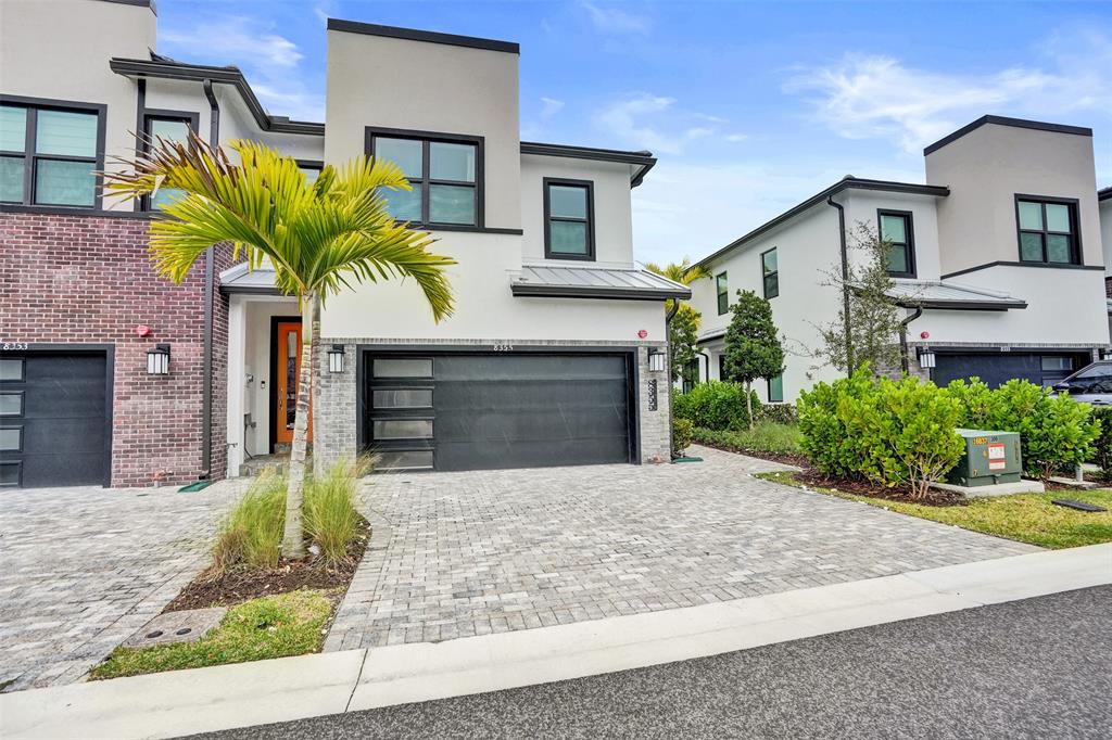 8355 Northwest 7th Place Plantation, FL 33324 - Photo 4 of 55