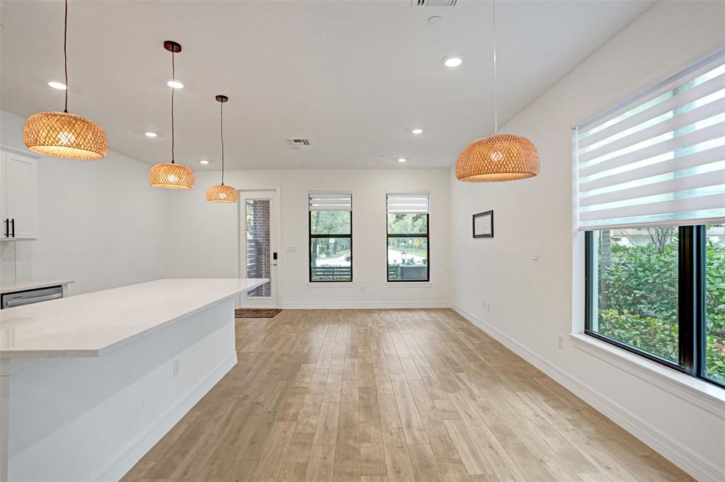 8355 Northwest 7th Place Plantation, FL 33324 - Photo 6 of 55