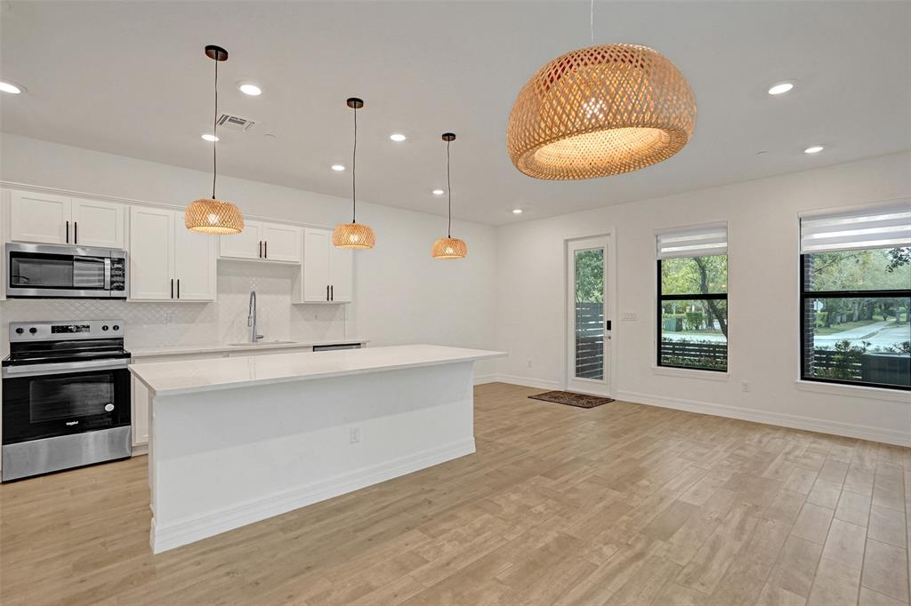 8355 Northwest 7th Place Plantation, FL 33324 - Photo 8 of 55