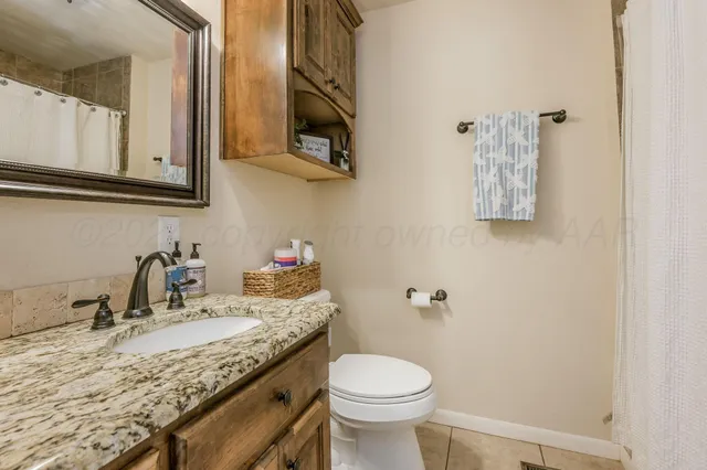 $575,000 | 2000 3rd Avenue, Canyon, TX 79015