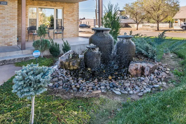 $575,000 | 2000 3rd Avenue, Canyon, TX 79015