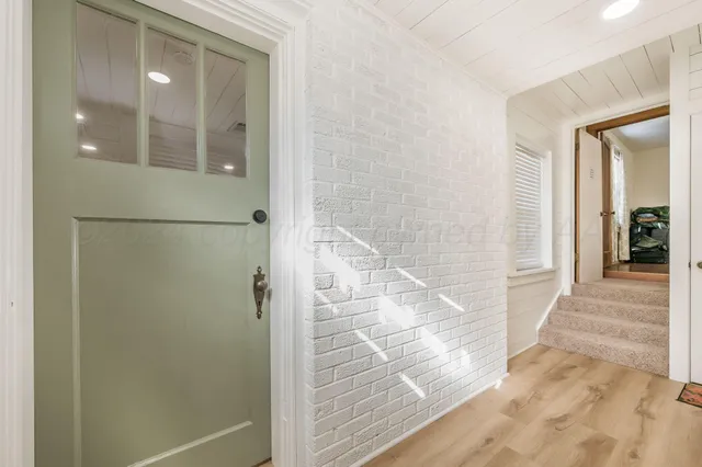 $575,000 | 2000 3rd Avenue, Canyon, TX 79015