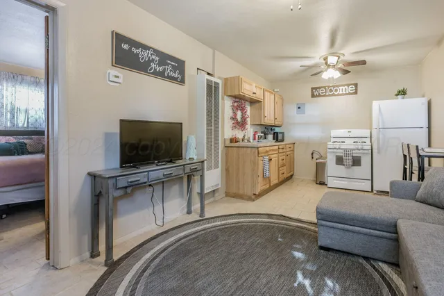 $575,000 | 2000 3rd Avenue, Canyon, TX 79015