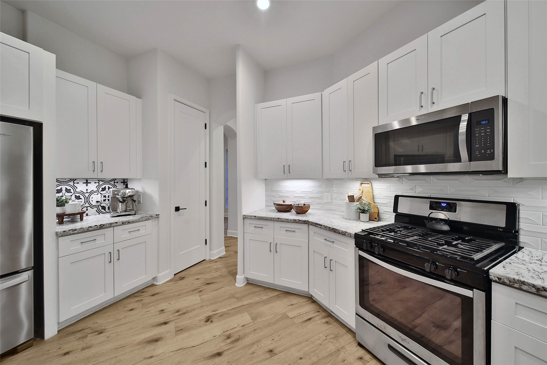 1302 Avon Way Houston, TX 77339 - Photo 10 of 50 Gallery Image 10