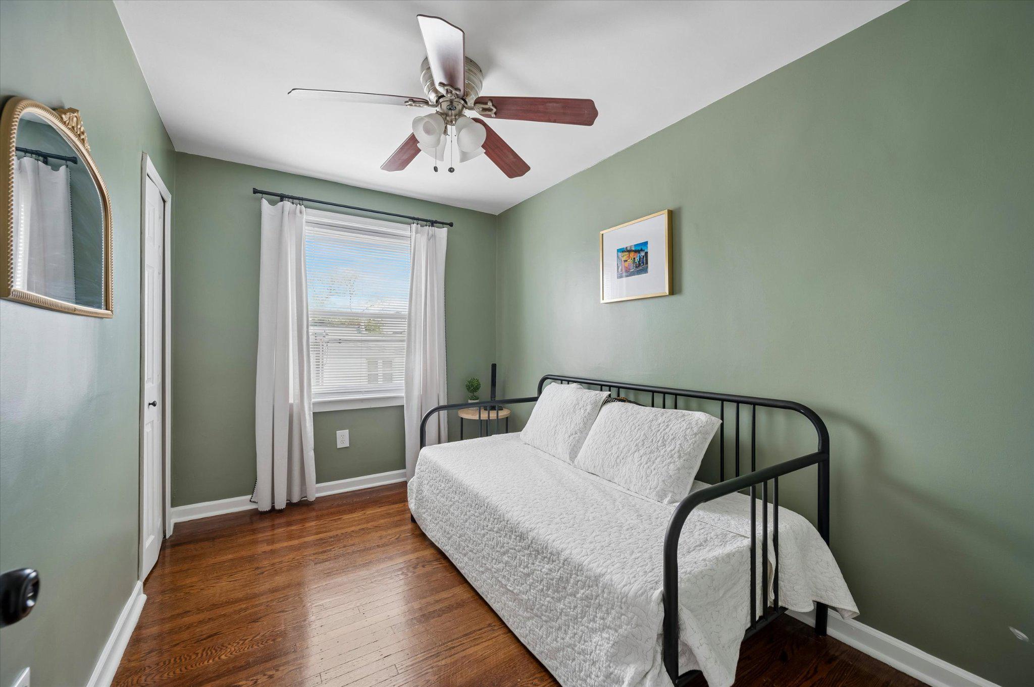 6640 Lotus Road Philadelphia, PA 19151 - Photo 9 of 12