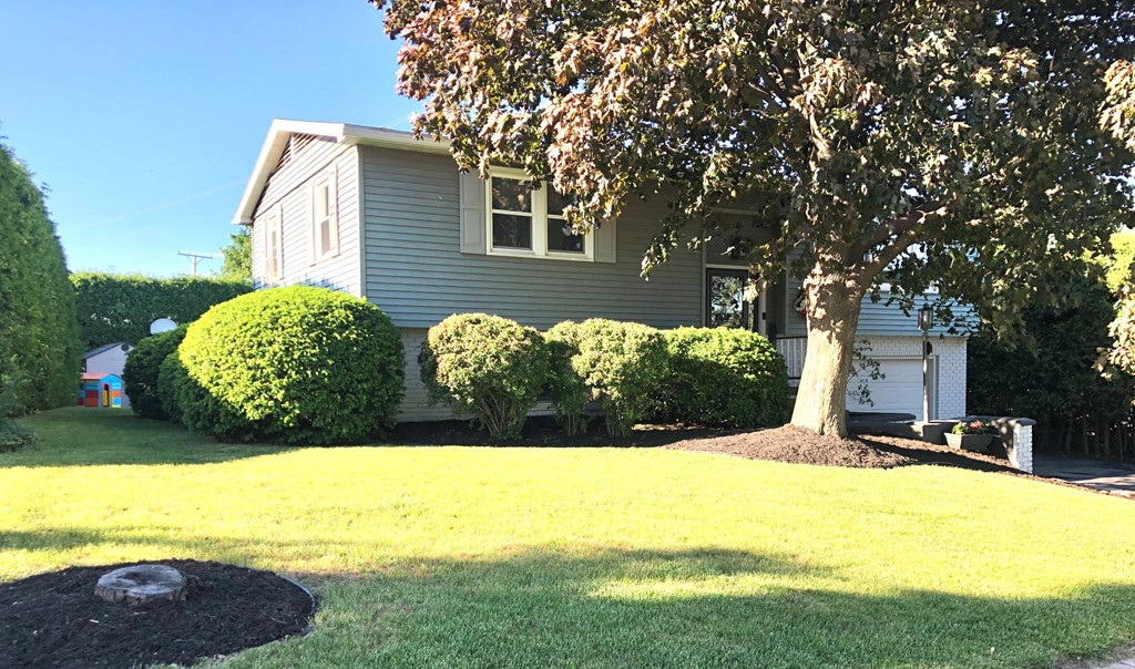 162 Rugar Street Plattsburgh, NY 12901 - Photo 2 of 38 Gallery Image 2