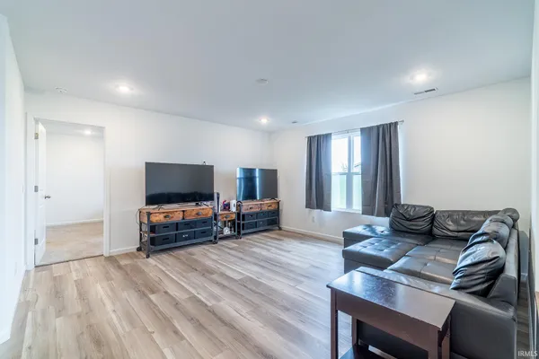 $312,900 | 731 Aviation Drive, Ossian, IN 46777