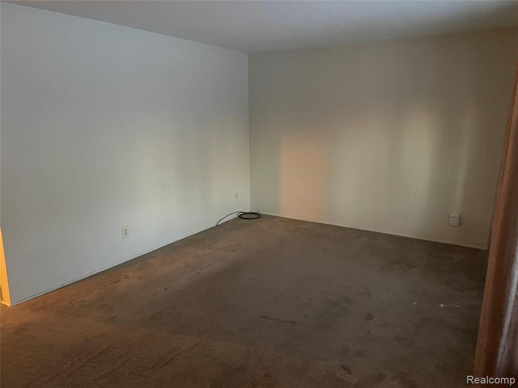 5200 West Ray Road Linden, MI 48451 - Photo 7 of 18