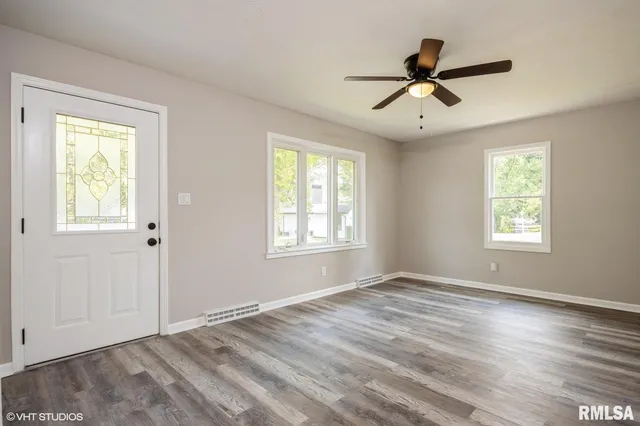 $113,900 | 17 Lake Grove Club, Decatur, IL 62521