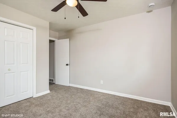 $114,005 | 17 Lake Grove Club, Decatur, IL 62521