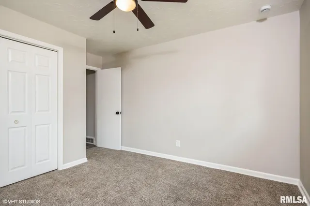 $113,900 | 17 Lake Grove Club, Decatur, IL 62521