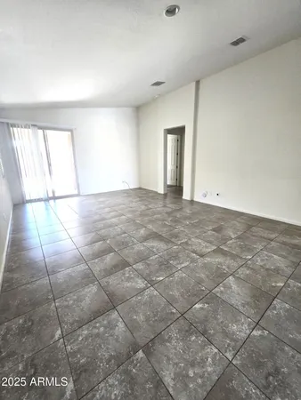 $2,200 | 3931 East Narrowleaf Drive, Gilbert, AZ 85298