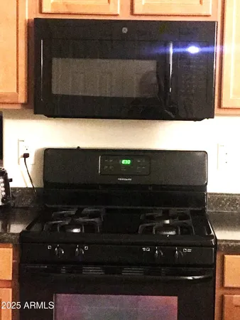 $2,200 | 3931 East Narrowleaf Drive, Gilbert, AZ 85298