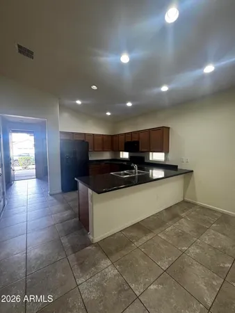 $2,200 | 3931 East Narrowleaf Drive, Gilbert, AZ 85298