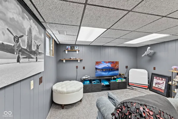 $650,000 | 5861 North 75th Street West, Whiteland, IN 46184