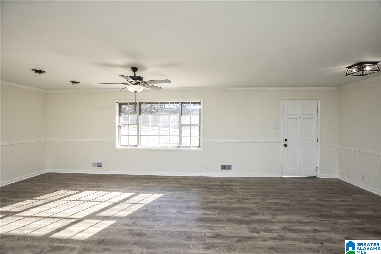 705 Milgray Lane Bessemer, AL 35022 - Photo 4 of 40