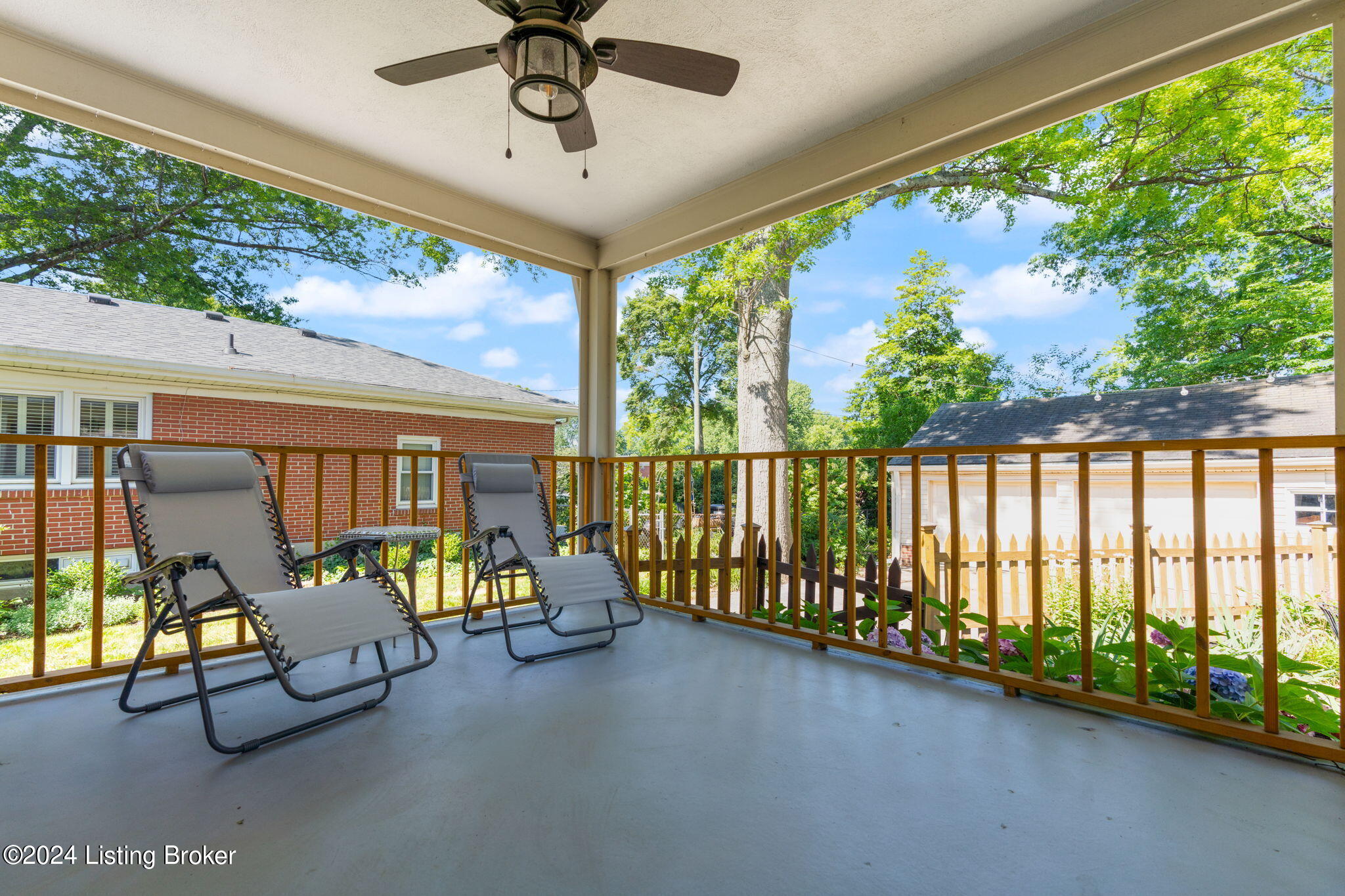202 Ring Road Louisville, KY 40207 - Photo 47 of 61 Covered back porch