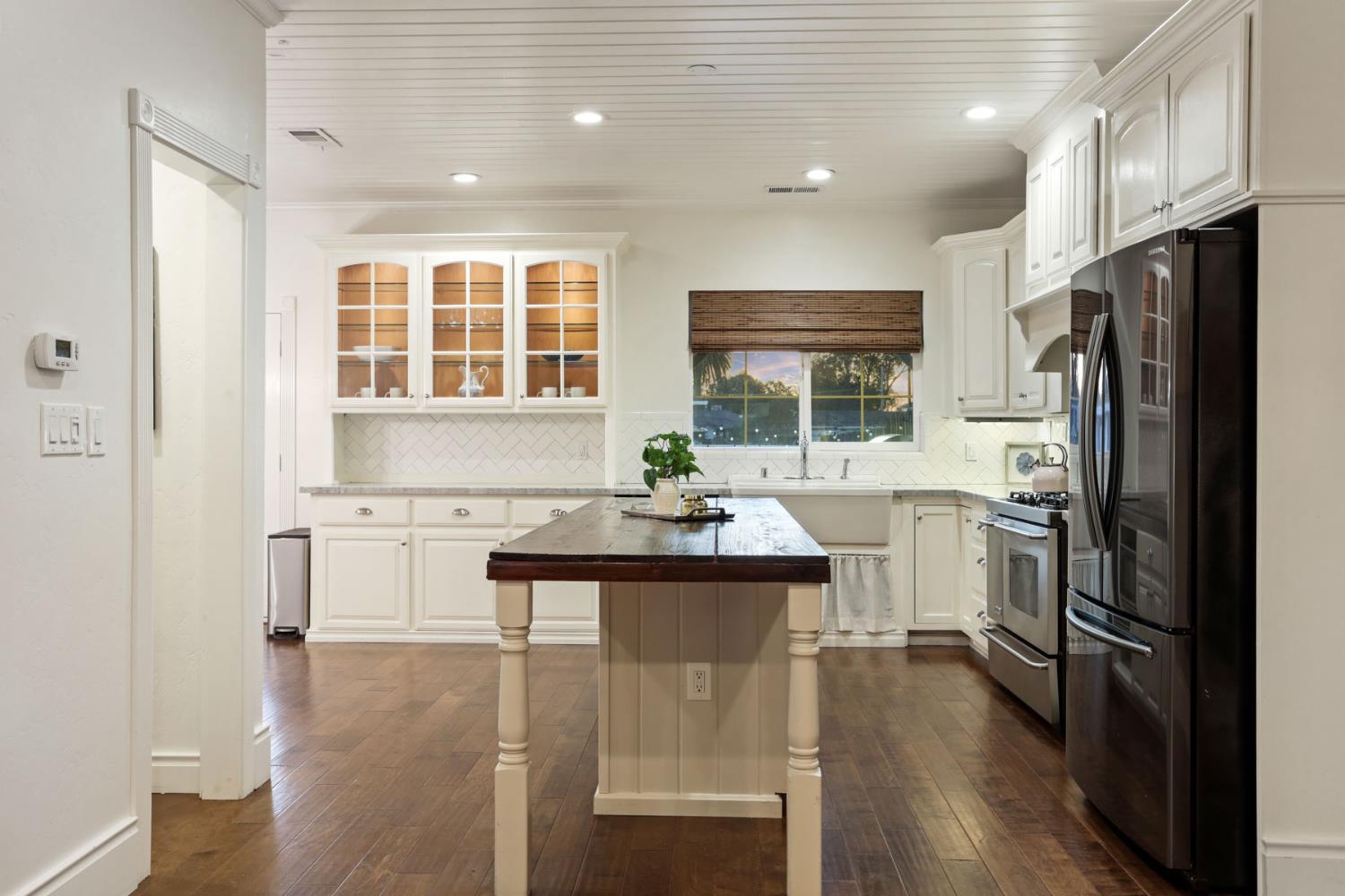 240 3rd Street Galt, CA 95632 - Photo 8 of 56