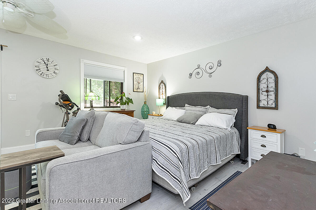 121 East Jolly Road, Unit D1 Lansing, MI 48910 - Photo 12 of 24 12