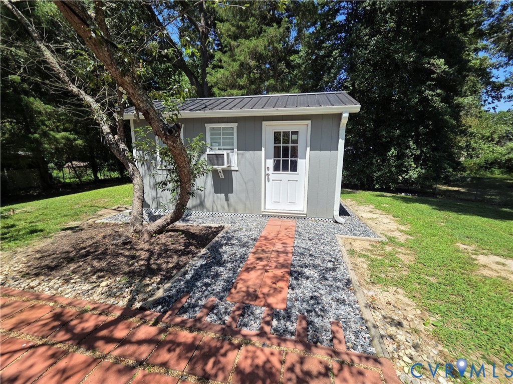 3918 Wood Dale Road Chester, VA 23831 - Photo 22 of 28 a view of a house with backyard