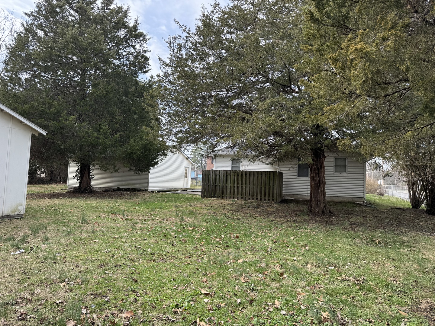 806 North Maple Street Benton, IL 62812 - Photo 7 of 20