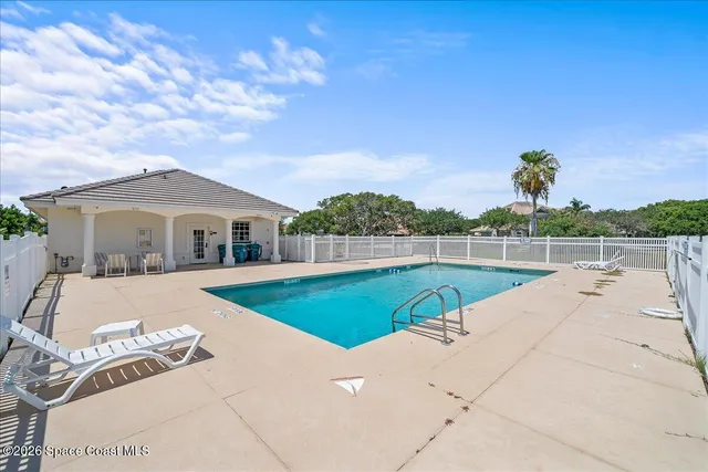 $995,000 | 327 Southampton Drive, Indialantic, FL 32903