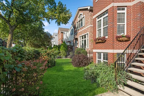 $1,050,000 | 1803 North Fairfield Avenue, Chicago, IL 60647