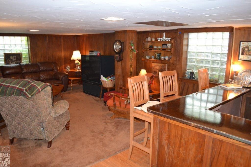 803 Barrington Road Grosse Pointe Park, MI 48230 - Photo 9 of 15