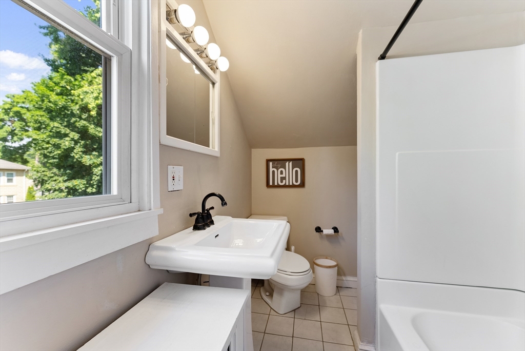 62 Warren Street West Springfield, MA 01089 - Photo 32 of 42 Gallery Image 32