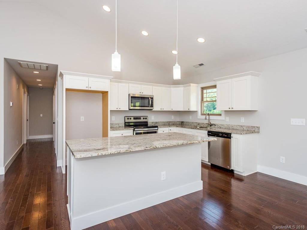 612 Green Valley Road Leicester, NC 28748 - Photo 10 of 33 Gallery Image 10