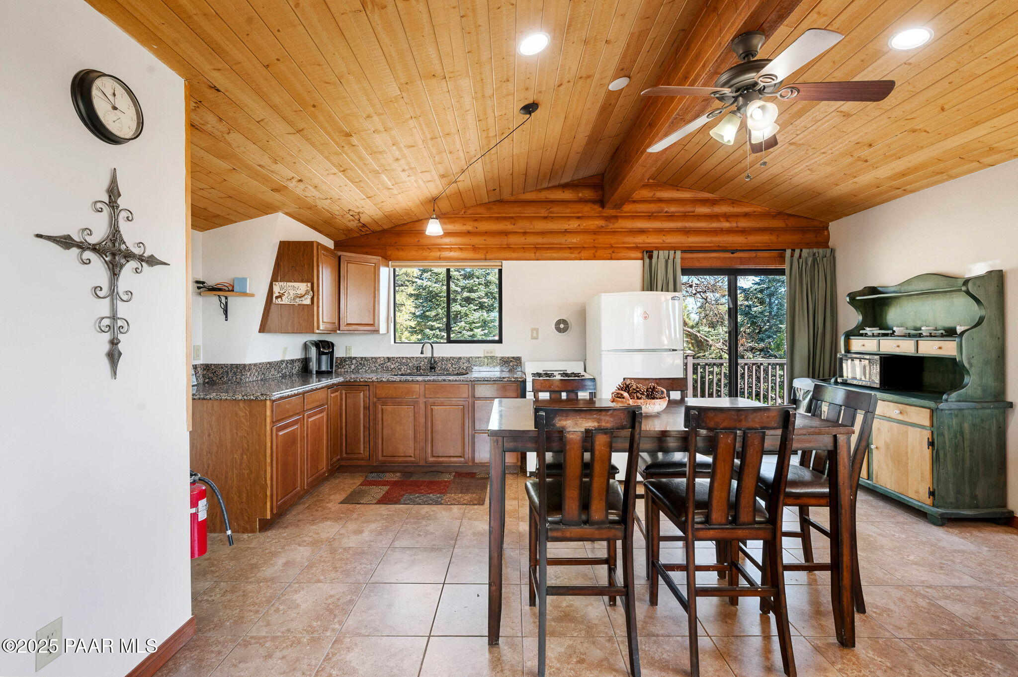 3880 East Refuge Hideout Road Prescott, AZ 86303 - Photo 11 of 35 11-Kitchen and Dining