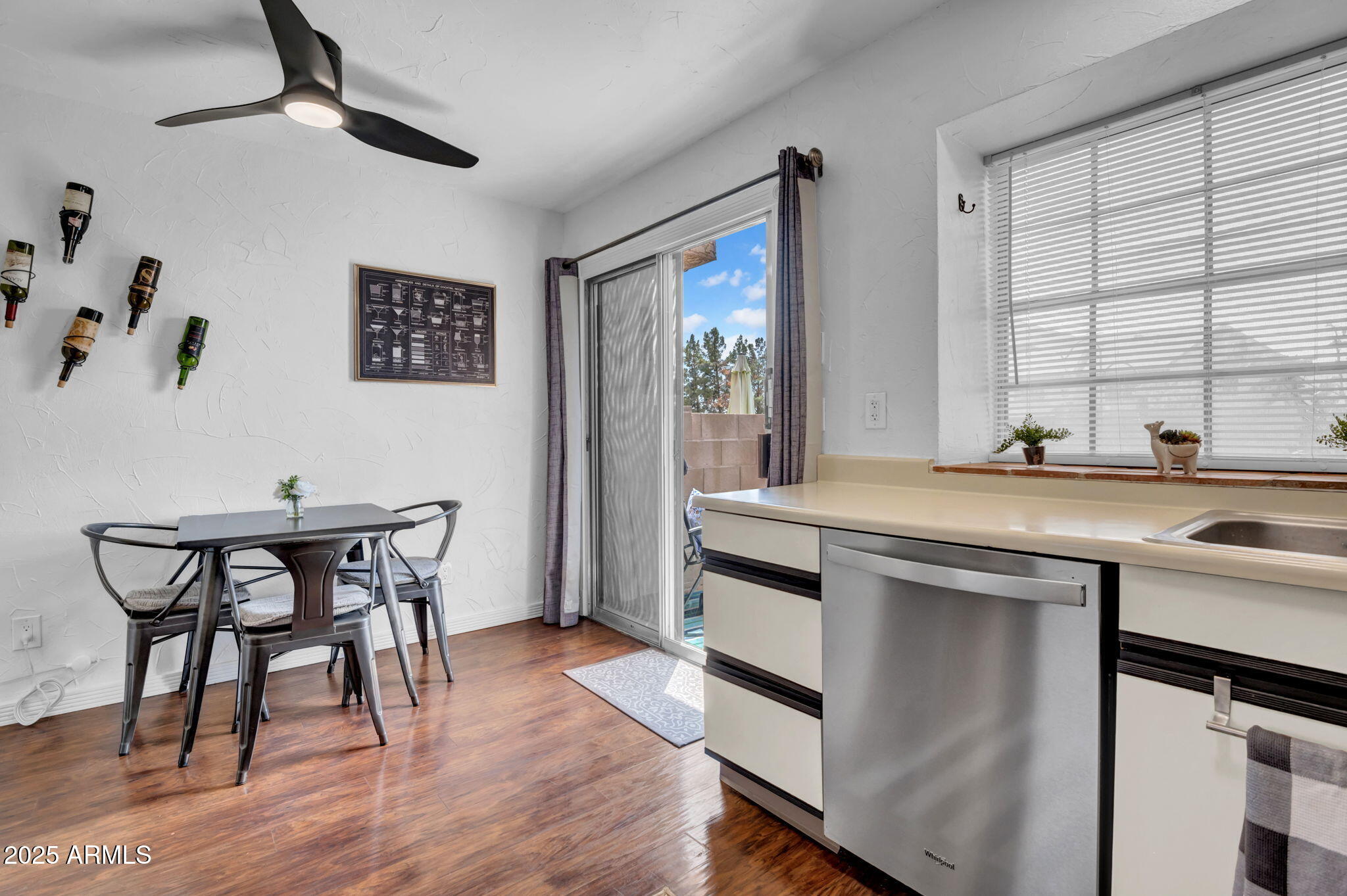 7977 West Wacker Road, Unit 134 Peoria, AZ 85381 - Photo 9 of 31 Eat-in-Kitchen