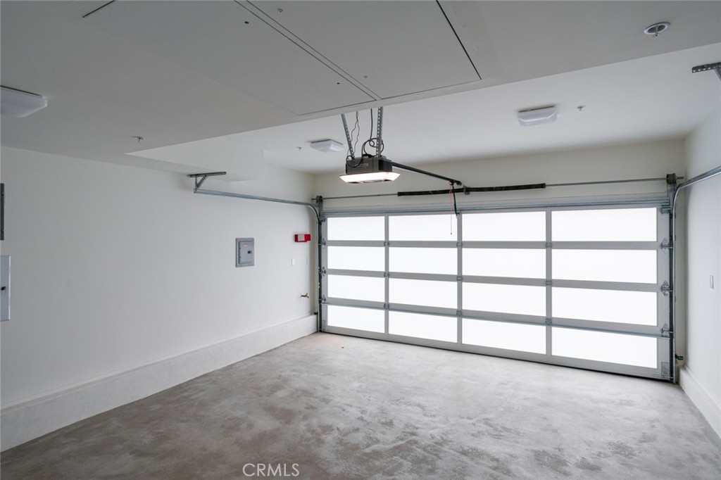 480 Morning Canyon Road Corona del Mar, CA 92625 - Photo 29 of 33 a view of a garage