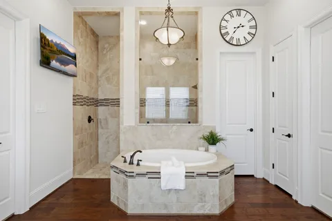 $10,460,000 | 137 Sanderling Lane, Montgomery, TX 77316