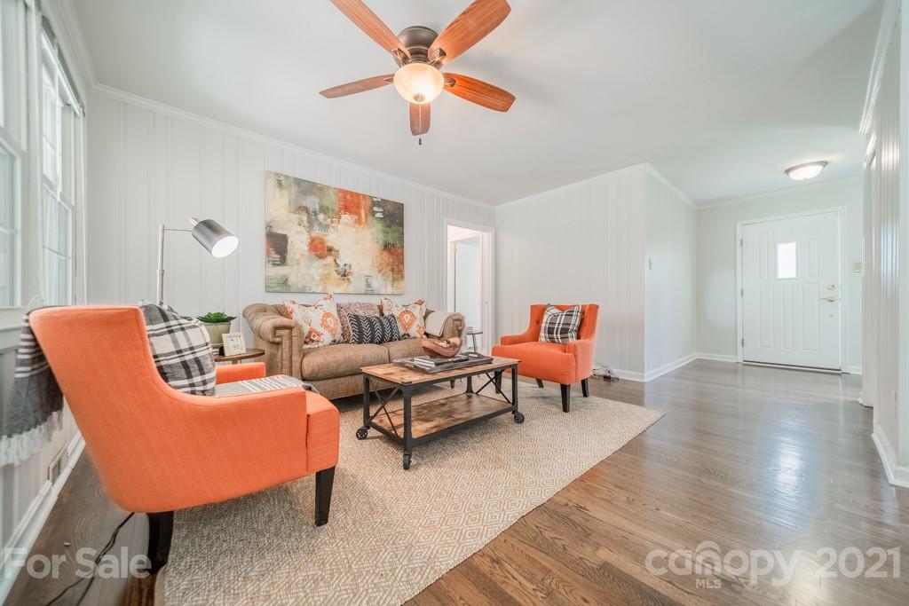 5330 Valley Forge Road Charlotte, NC 28210 - Photo 15 of 27 a living room with furniture and a rug