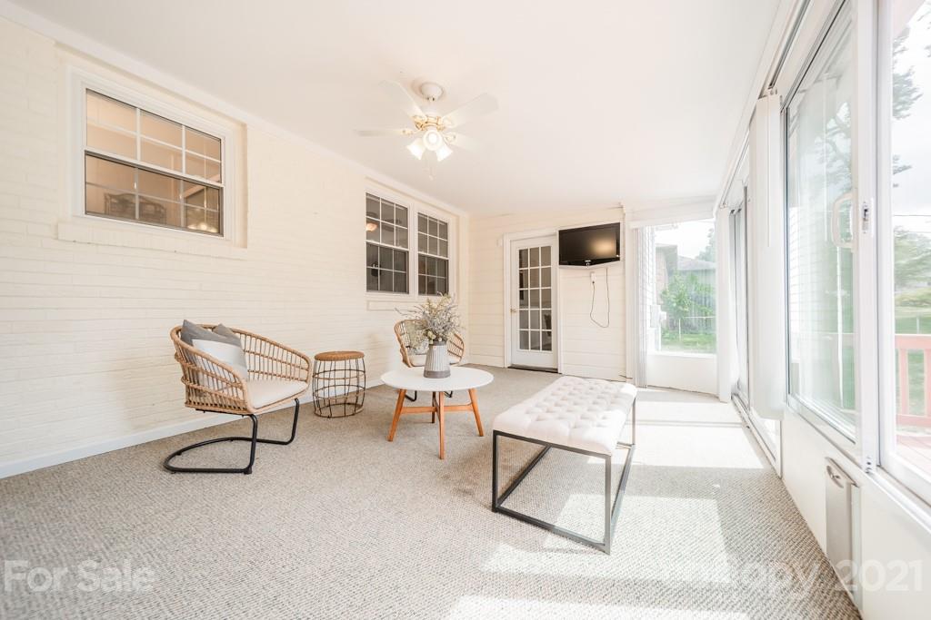 5330 Valley Forge Road Charlotte, NC 28210 - Photo 25 of 27 a living room with furniture and a window
