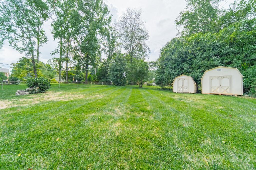 5330 Valley Forge Road Charlotte, NC 28210 - Photo 27 of 27 a view of a backyard