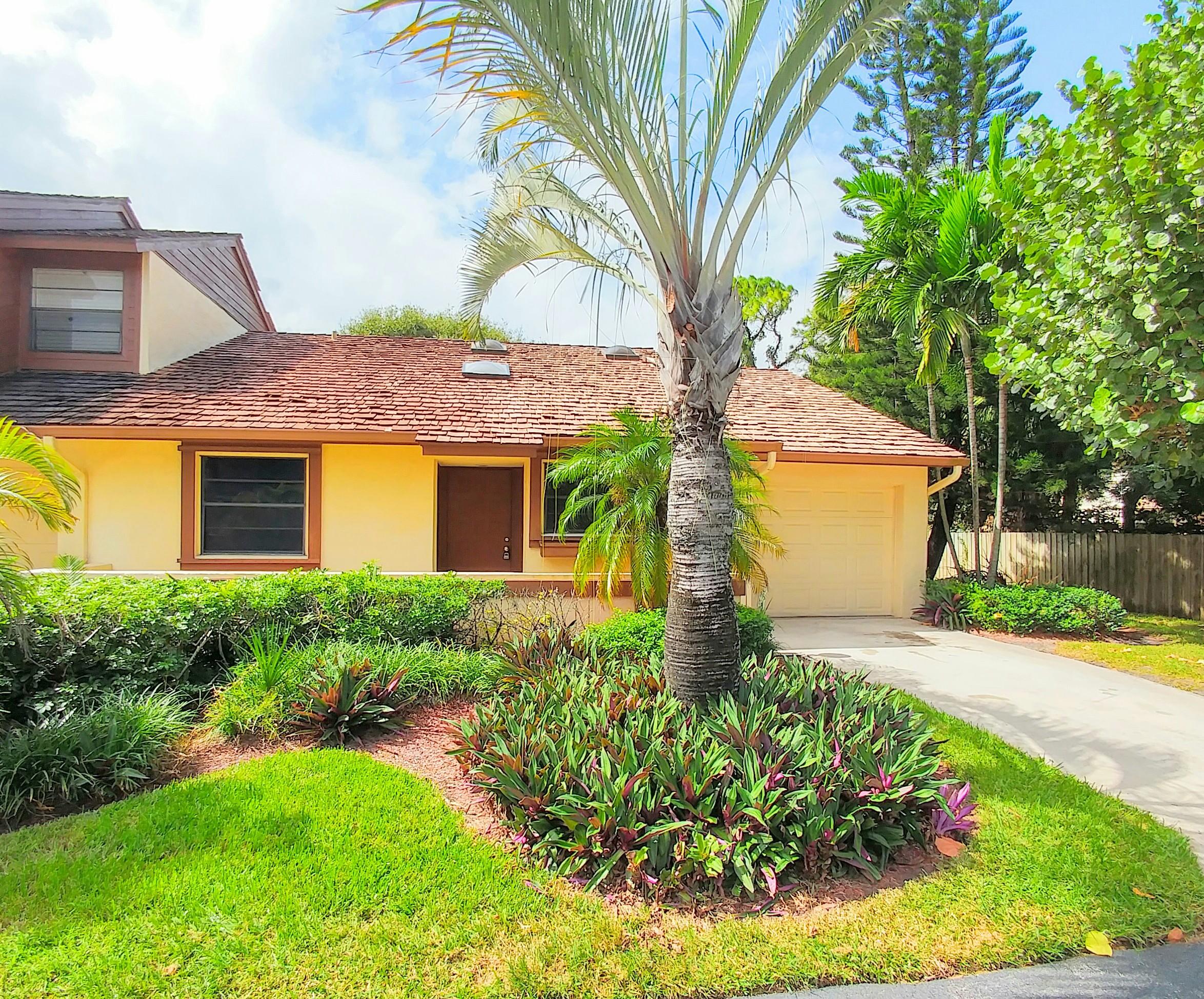 4391 Rende Lane Lake Worth, FL 33461 - Photo 1 of 16 front