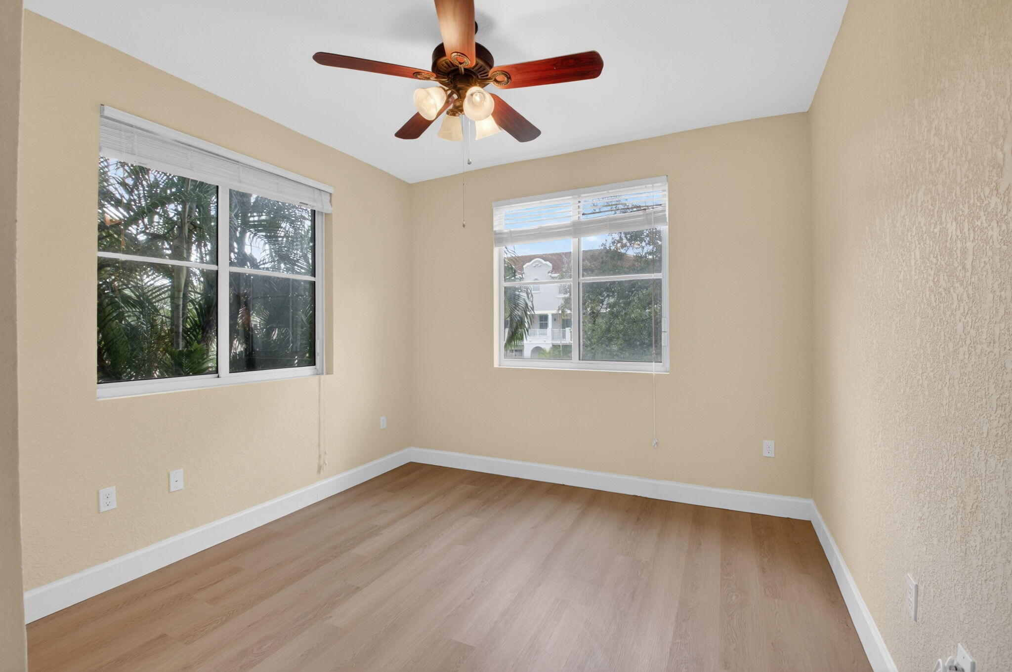1690 Renaissance Commons Boulevard, Unit 1219 Boynton Beach, FL 33426 - Photo 18 of 52 19-web-or-mls-DSC_0271
