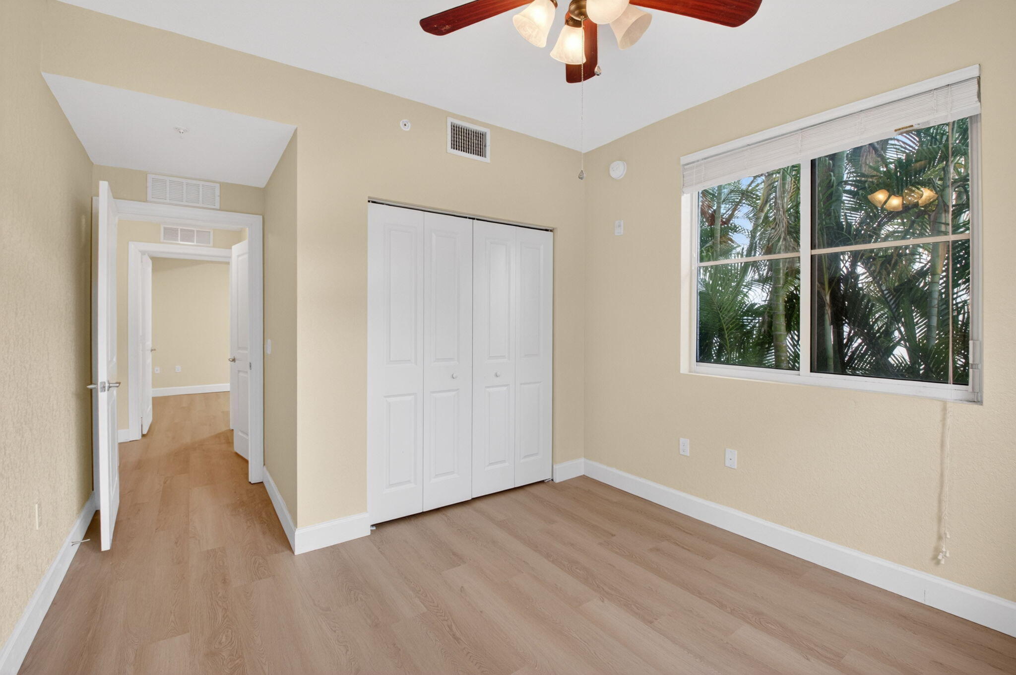 1690 Renaissance Commons Boulevard, Unit 1219 Boynton Beach, FL 33426 - Photo 19 of 52 20-web-or-mls-DSC_0276