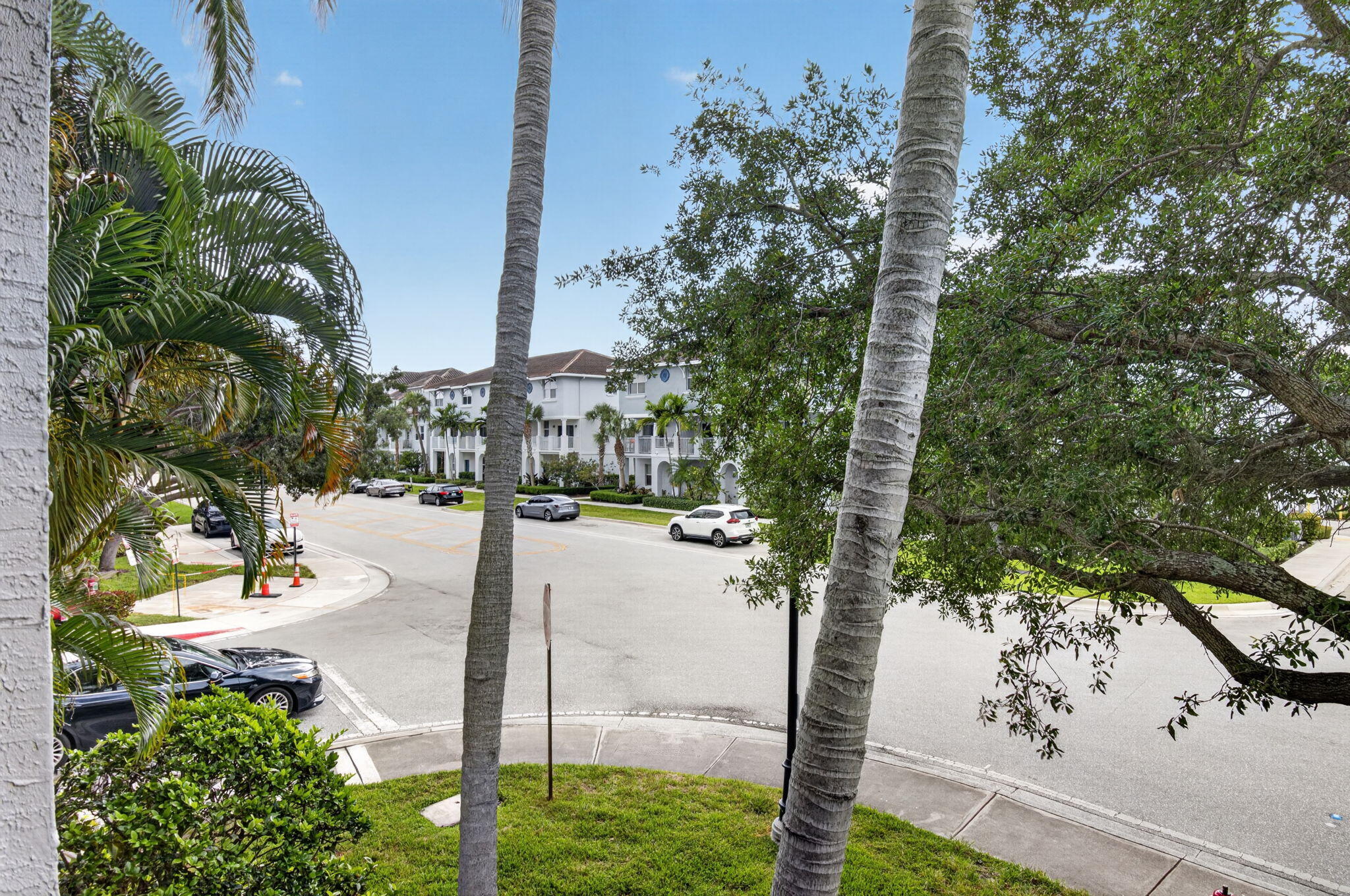 1690 Renaissance Commons Boulevard, Unit 1219 Boynton Beach, FL 33426 - Photo 31 of 52 32-web-or-mls-DSC_0340