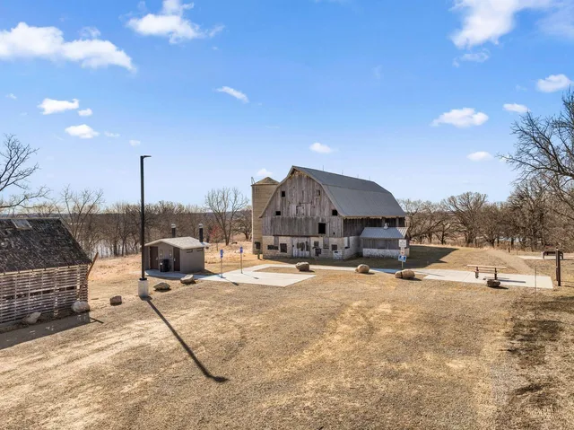 $570,000 | 413 James Parkway, Elko New Market, MN 55054