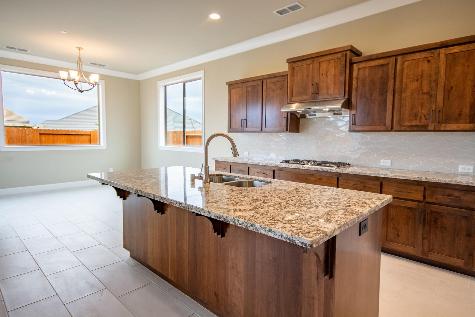 4708 Lower Springs Road Redding, CA 96001 - Photo 3 of 14 3