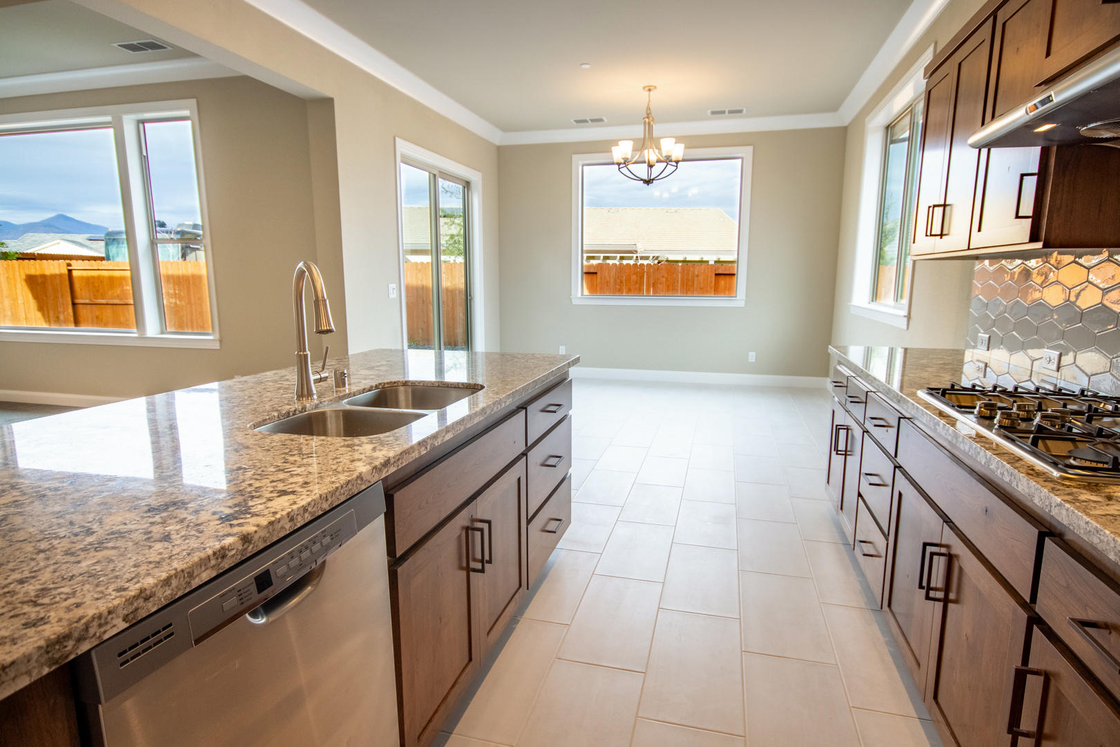 4708 Lower Springs Road Redding, CA 96001 - Photo 7 of 14 7