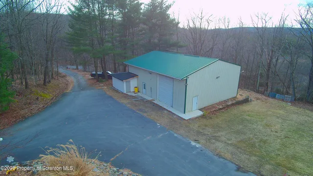 $379,999 | 275 Old East End Boulevard, Wilkes Barre, PA 18702